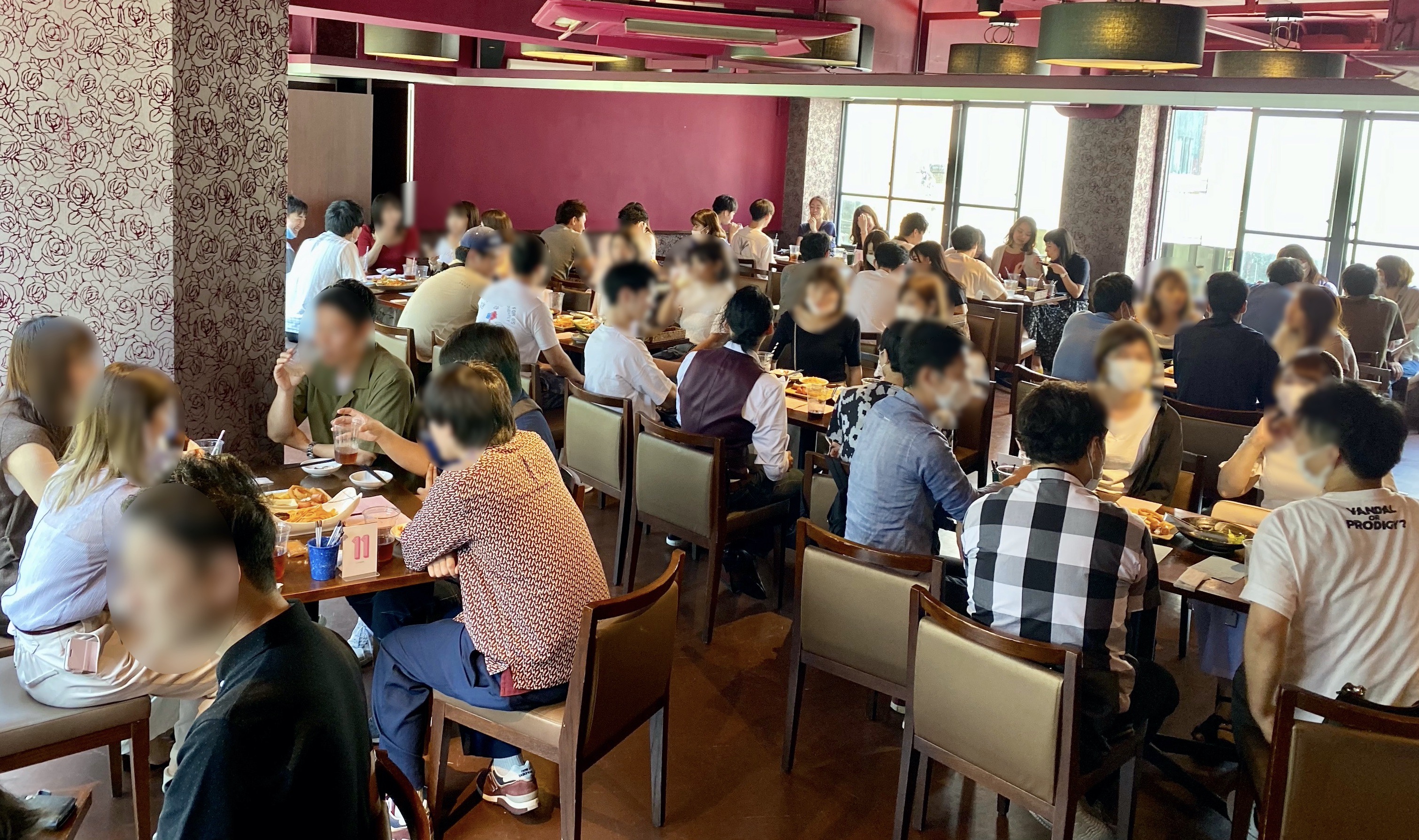 【女性500円】で食べ放題 × 名古屋最大級!のイメージ画像