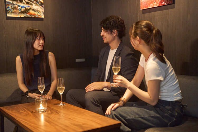 ミート・ラウンジ（恋リア体験クラブ）のイメージ画像