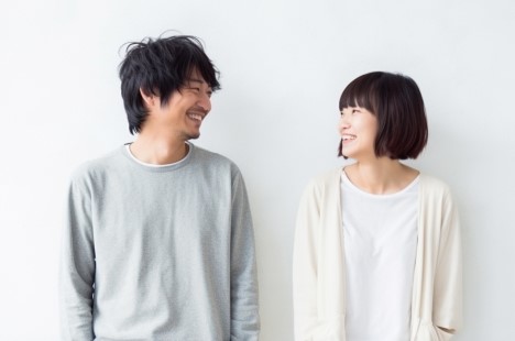 仲良くなれるカジュアルなパーティーのイメージ画像