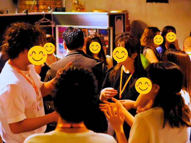 冬に向かって一歩を踏み出す、この秋。 「週末、ちょっといい出会い。」が、あなたを待っています。のイメージ画像