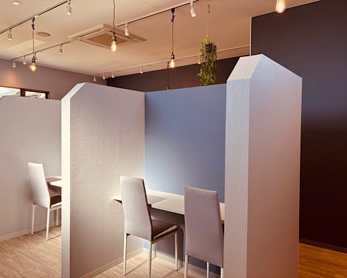 伊勢崎リンクリンク自社ラウンジ　会場内のイメージ画像