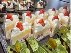 人気ホテルのスイーツビュッフェが楽しめる空間♪のイメージ画像