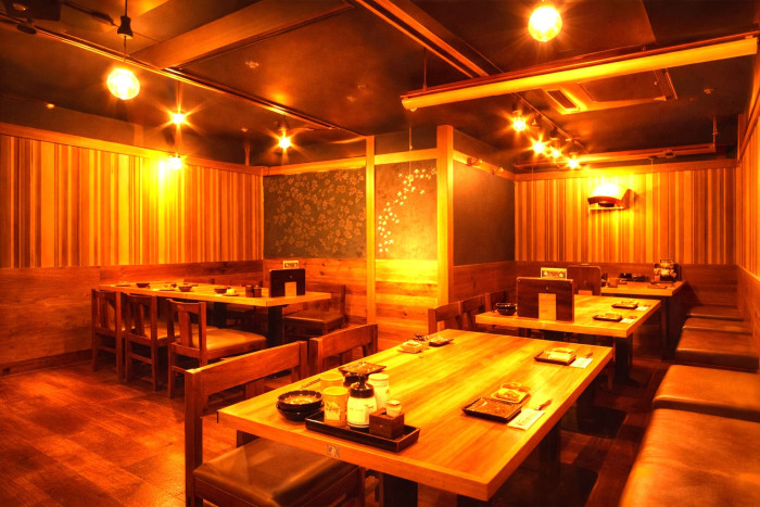 仲良くなれるカジュアルなパーティーのイメージ画像